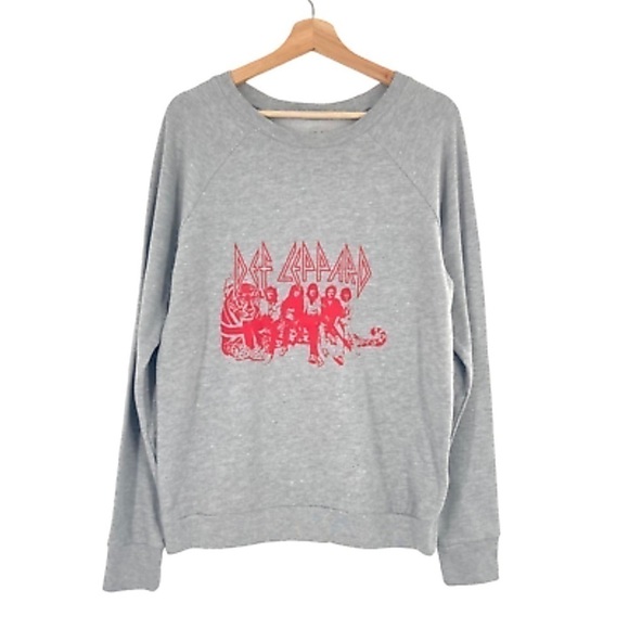 • Treasure & Bond • NWOT “ Def Leppard” Band Graphic Sweatshirt - Picture 6 of 6